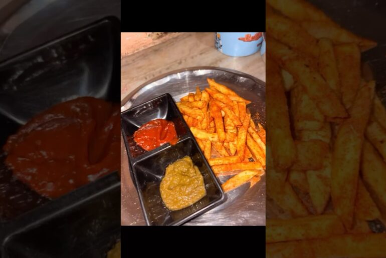 French fries#shortvideo #food #viralvideo #cooking #reels #explore #trendingshorts #recipe #foodie