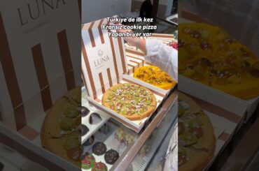 Türkiye’de ilk kez Fransız cookie pizza yapan bi yer var 🙂‍↔️❤️
