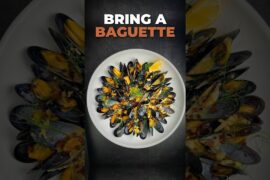 Cajun Mussels with Andouille | Bring a Baguette