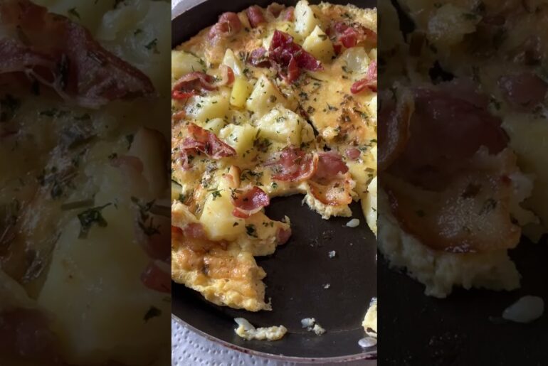 1 PAN Omelette French Café Style with Bacon and Potatoes