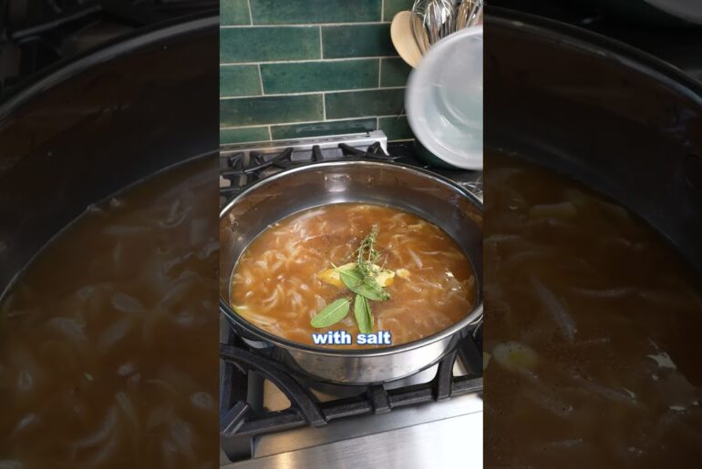 How To make French Garlic Soup 🧄 #frenchrecipe #garlicsoup  #souprecipe #soupseason #FallRecipes