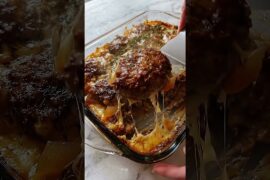 🥩🧅 Creamy French Onion Hamburger Steaks | Juicy Smothered Beef Patties in Garlic Thyme Gravy